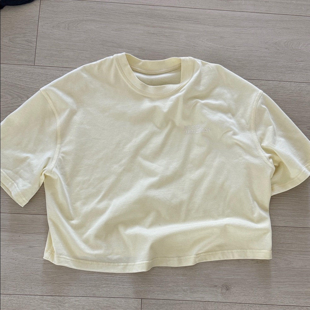 lululemon athletica Pale Yellow Cropped Crew Tee